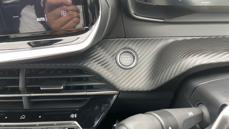 Peugeot 208 1.2 Hybrid 110 Allure 5dr e-DSC6 Petrol Hatchback